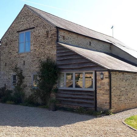 The Byre North End Farm Bed & Breakfast Ashton Keynes Ngoại thất bức ảnh