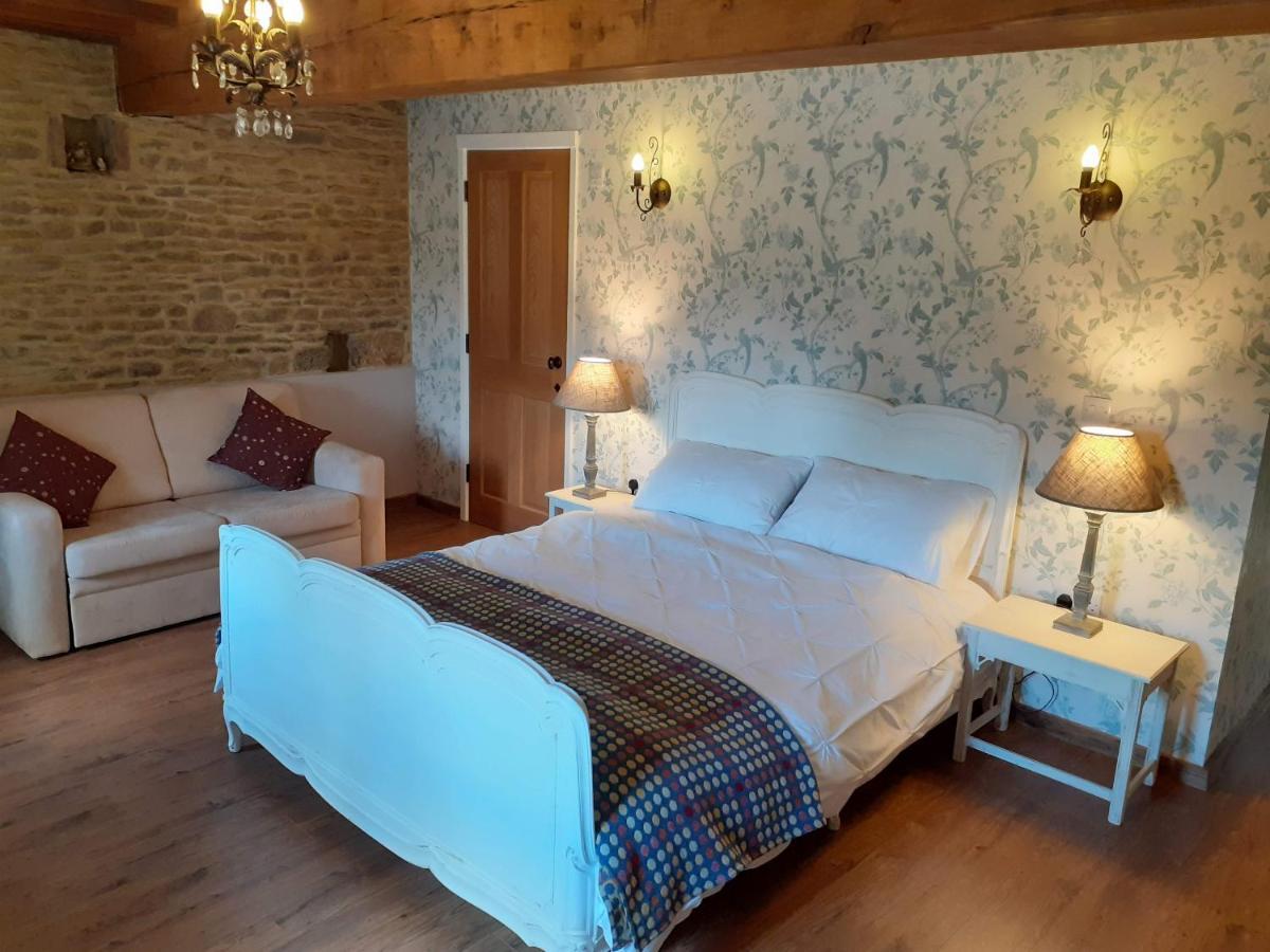 The Byre North End Farm Bed & Breakfast Ashton Keynes Ngoại thất bức ảnh